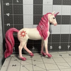 Schleich Bayala Mandala Pink White Glitter Unicorn Horse Figure Toy